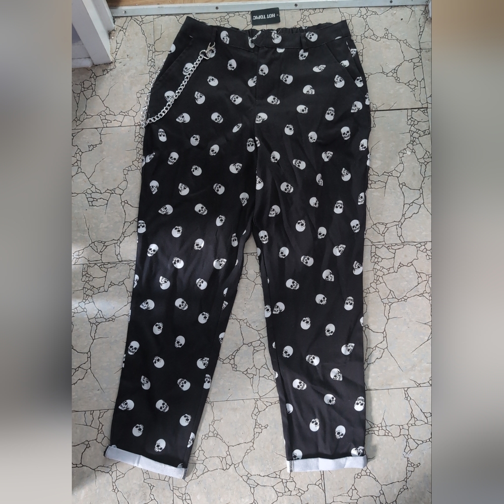 🍁Hot Topic Chain Skull Print Trouser